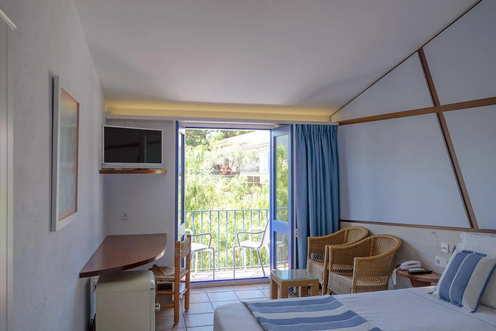 Hotel Blaumar Cadaques By Fimedhotels (Adults Only)