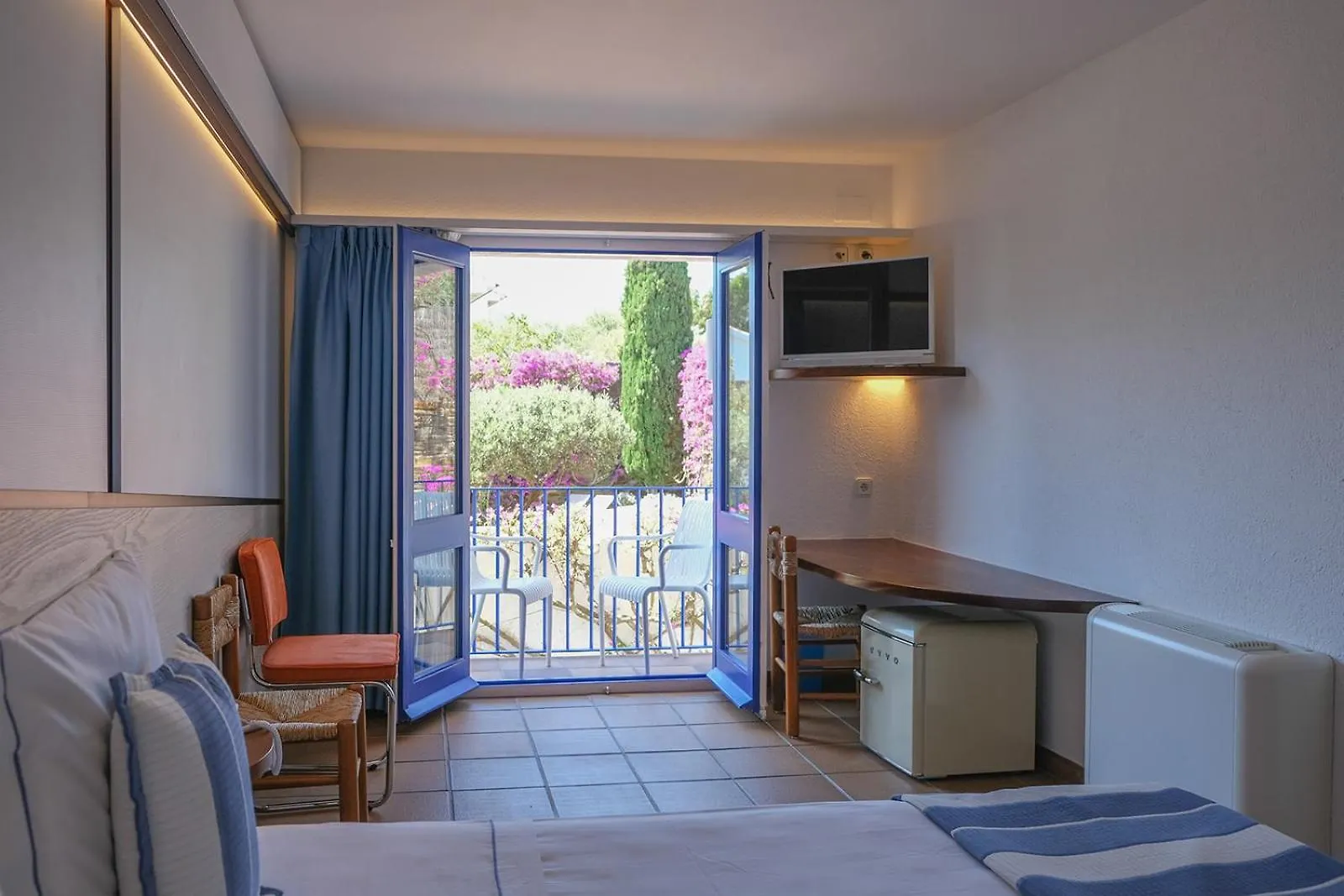 Hotel Blaumar Cadaques By Fimedhotels (Adults Only)