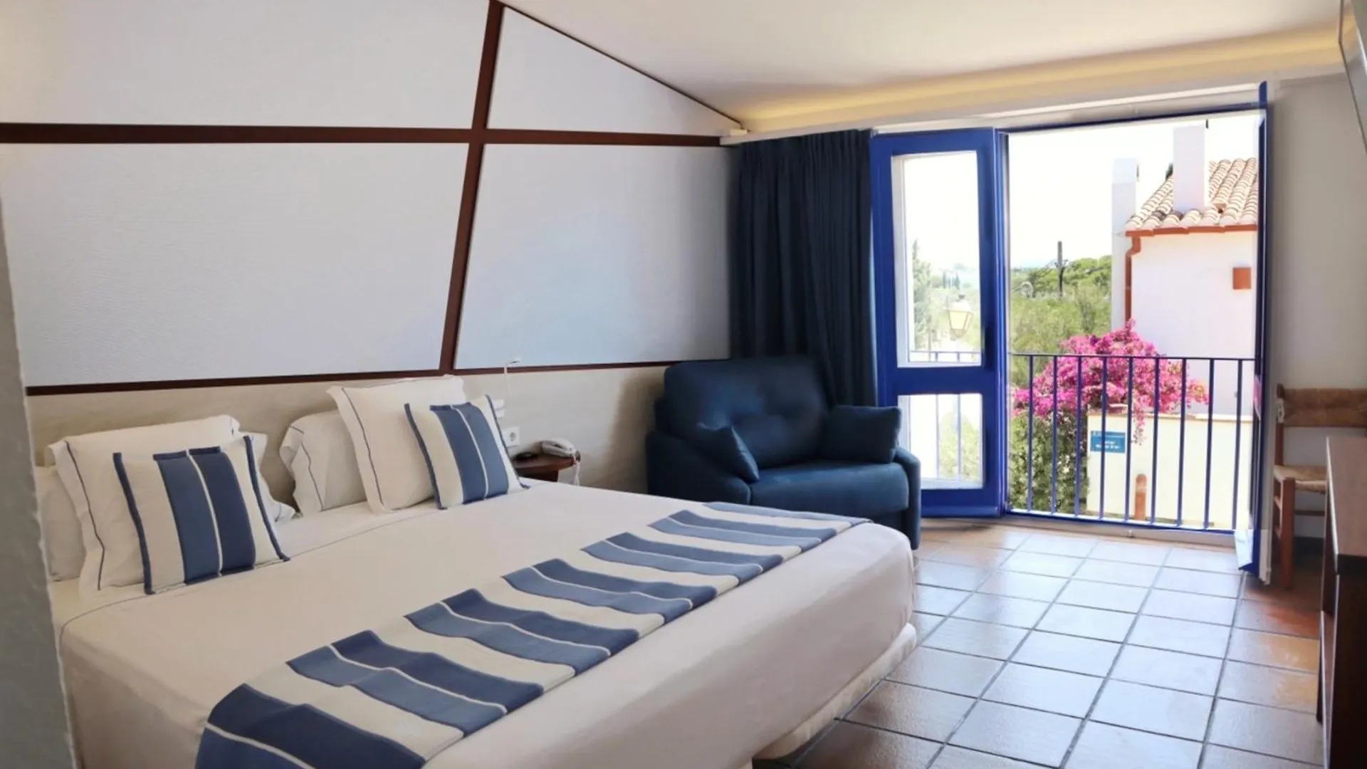 Hotel Blaumar Cadaques By Fimedhotels (Adults Only)