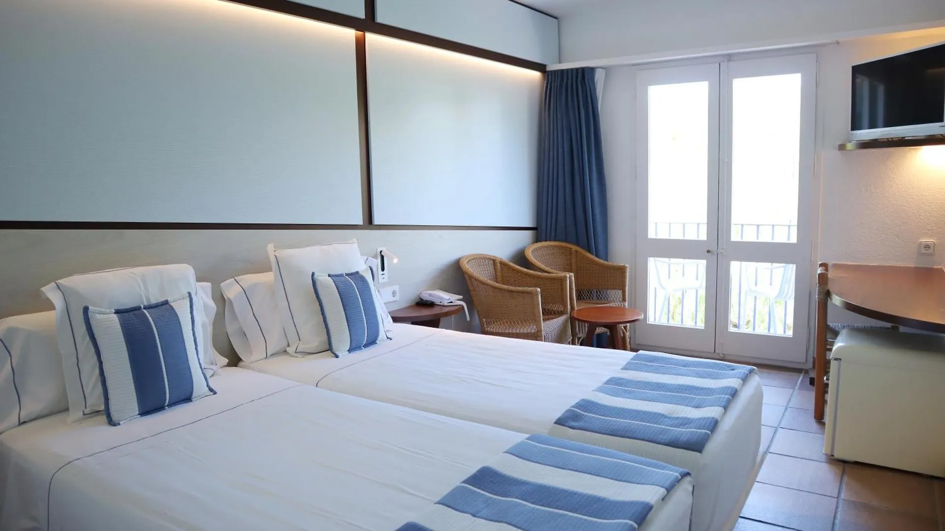 Hotel Blaumar Cadaques By Fimedhotels (Adults Only) 3*,